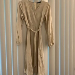 Midi-dress. Long sleeve. Cream. Size S, Shein